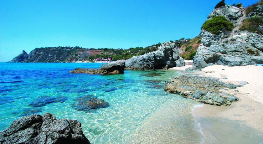 Gullo Capo Vaticano ริกาดี ภายนอก รูปภาพ